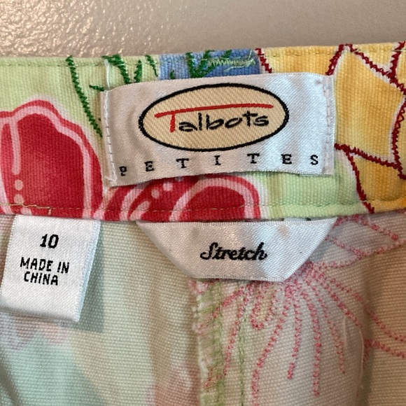 Talbots Capris beautiful flowers and butterfly designs. New with tags. - Picture 5 of 8